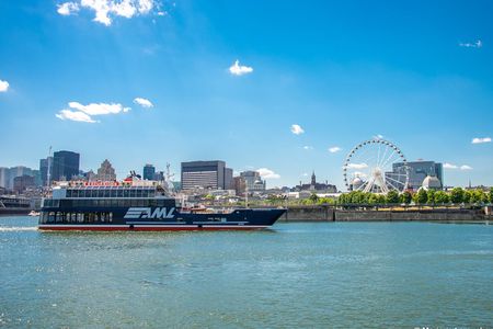 Guided cruise on the St. Lawrence River in Montreal