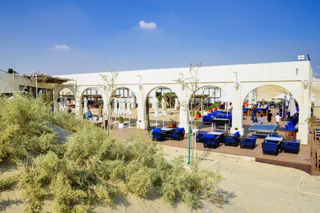 Full-Day Doha Safari with Al Majles Resort Stay