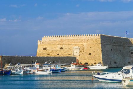 Eco bike tour in historical Heraklion