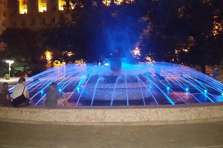 Private Sofia night tour with Bulgarian folklore show and dinner