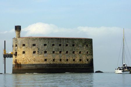 Fort boyard sailing cruise on a catamaran from La Rochelle