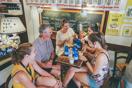 Verona food and wine tasting with walking tour