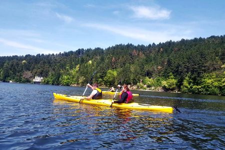 Private Iskar Reservoir kayaking experience from Sofia
