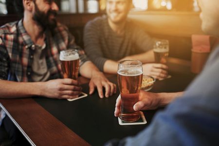 Pub crawl in Tel Aviv