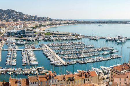 Private Provence full day trip from Cannes port