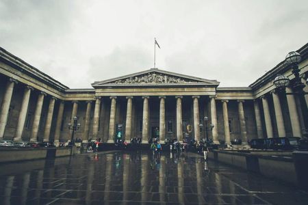 London literature experience in Bloomsbury