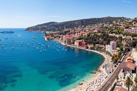 Private Cannes and Antibes trip from Nice or Villefranche ports