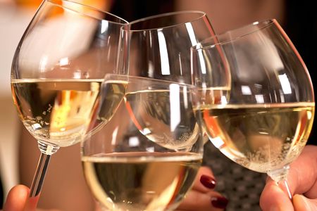 Mornington Peninsula Winery bus tour with  lunch and tasting