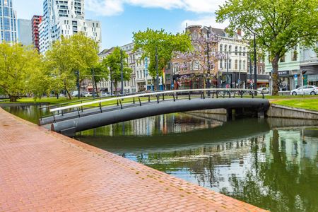 Historical walk of Rotterdam with a local