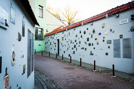 Self-guided Discovery Walk in Vilnius - mysterious miracles