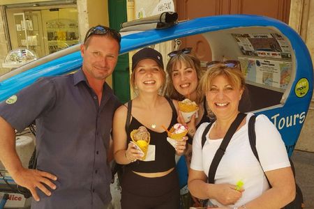 A 1-hour private electric rickshaw ride in the French Riviera