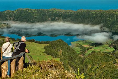 Sete Cidades kayak and bike tour