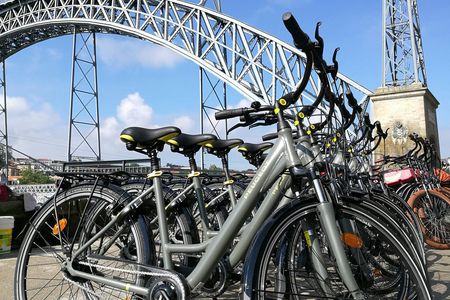 Porto old town and riverside bike tour