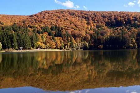 Small-group day trip to the only volcanic lake in Eastern Europe