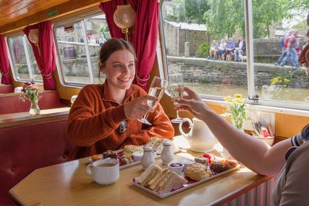 Skipton Canal afternoon tea cruise
