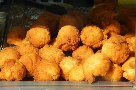 Marbella Food Tour with Tapas & Drinks with a Local