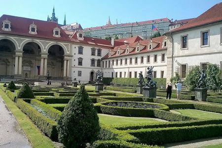 Must-sees of Prague guided tour with Wallenstein Palace Gardens