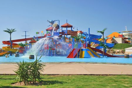 Full-day Makadi water world experience