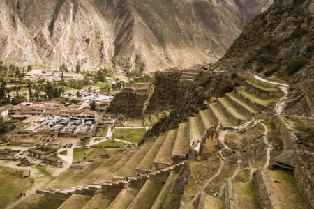 Full-day Tour to Sacred Valley from Cusco: Ollantaytambo, Chinchero, and Yucay Museum with Lunch