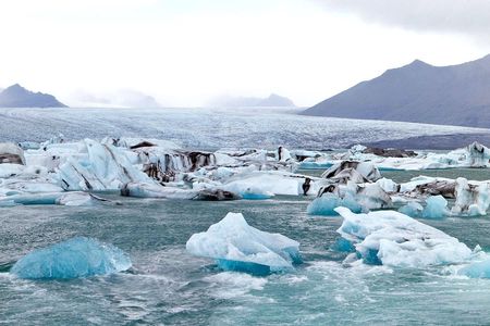 Jökulsárlón glacial lagoon and Diamond Beach tour