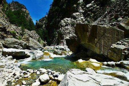 Easy way Samaria Gorge tour from Rethymno