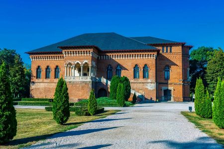 Small-group tour to Mogosoaia Palace and Snagov Monastery