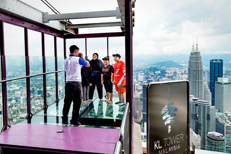 Private half-day Kuala Lumpur sightseeing tour with 1-hour spa massage