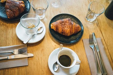 Guided coffee and history tour of Collingwood in Melbourne