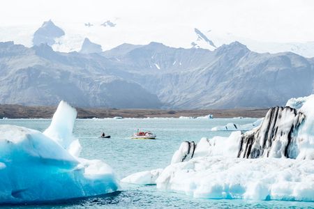 Glacier Lagoon Jökulsárlón tour with boat ride