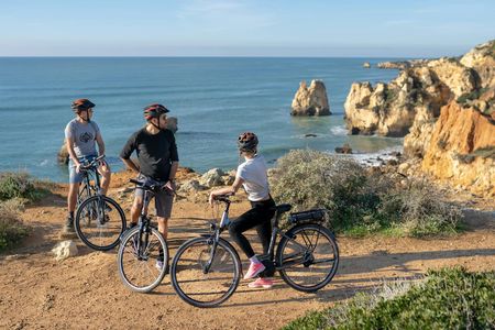Albufeira city and beach e-bike tour
