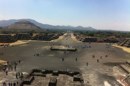 Teotihuacán and Basilica of Guadalupe with optional lunch