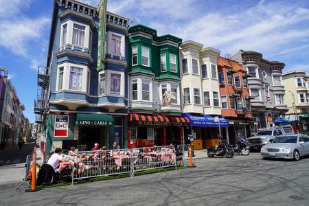 San Francisco North Beach food and history walking tour