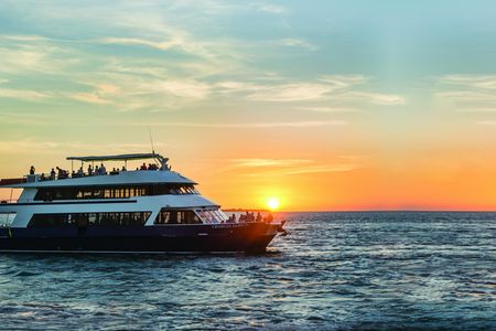 Charles Darwin Dinner Cruise