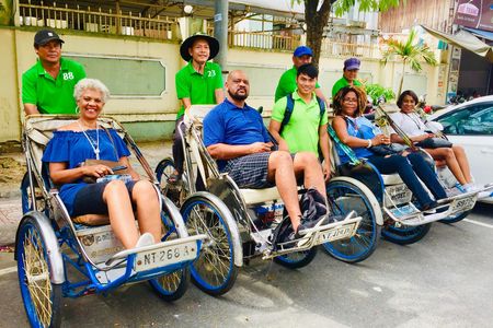 Streetfood tour by rickshaw in Nha Trang with food tasting