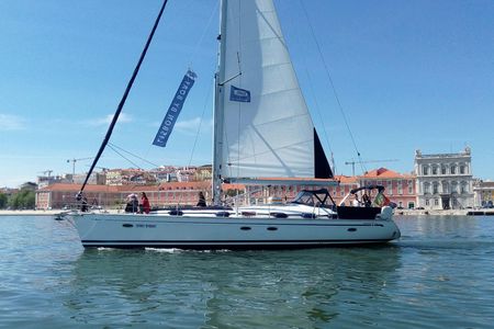 2-hour Lisbon sailing tour