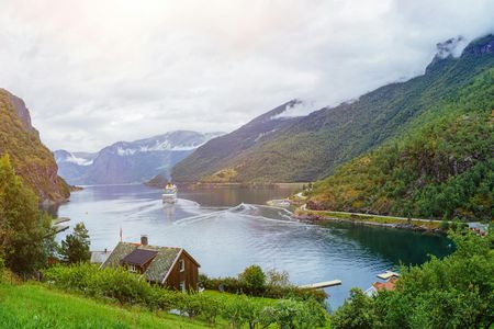 Self-guided round trip from Bergen to Sognefjord with the Flam railway