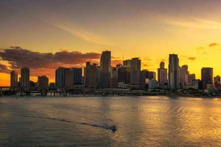 Miami happy hour sightseeing sunset cruise