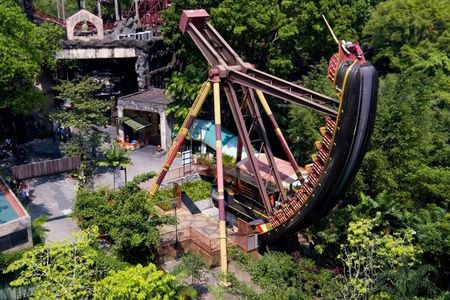 Sunway Lagoon Theme Park ticket with transfers