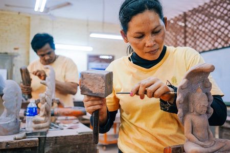 Private half-day Cambodia civil war history tour and Les Artisans d'Angkor