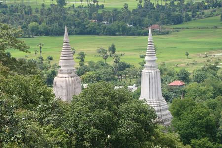 Full-day private tour to the ancient capital Oudong from Phnom Penh