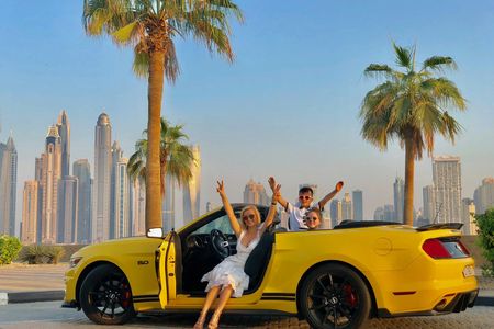 Dubai 3-hour private city tour in a convertible