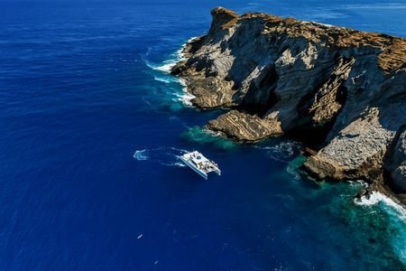 Niihau and Na Pali Coast Full-Day Snorkeling Cruise