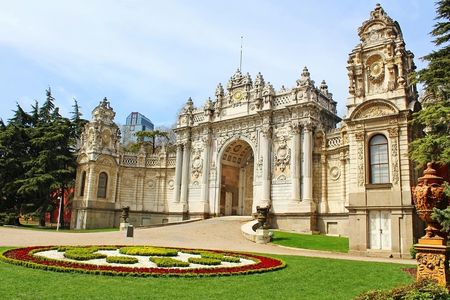 Dolmabahce Palace plus Harem skip-the-line ticket and audio guide