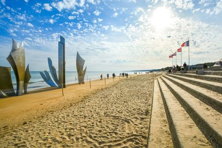 Guided Tour of Caen Memorial and D-Day Beaches from Paris