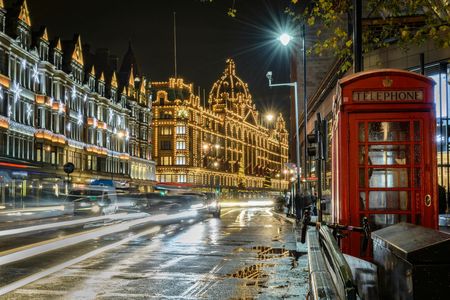 Open vintage bus tour of London Christmas lights