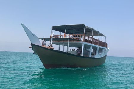 Snorkeling in Fujairah Dibba full-day tour by Dhow from Ajman