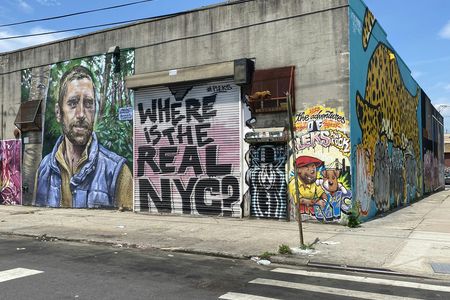 New York City bus tour of Brooklyn, Bronx and Queens