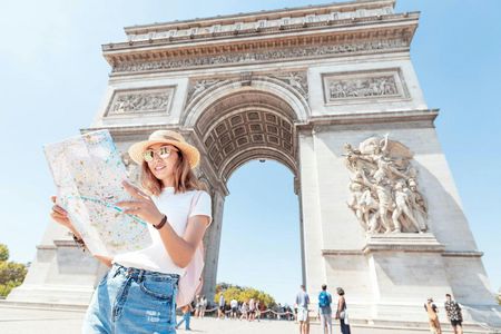 Arc de Triomphe tickets  with audio tour on mobile app