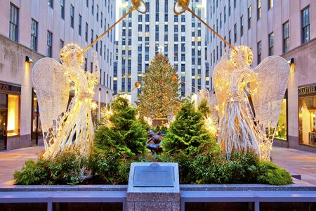 New York City holiday double-decker bus and walking tour