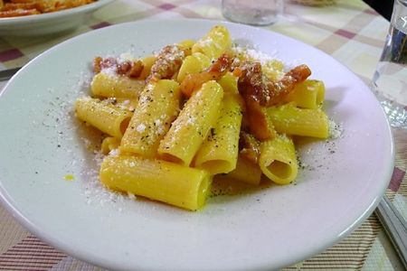 Traditional food tour in Trastevere